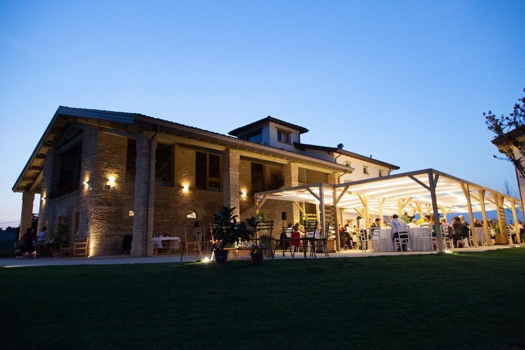 Agriturismo Alba Del Borgo ฟีเดนซา ภายนอก รูปภาพ